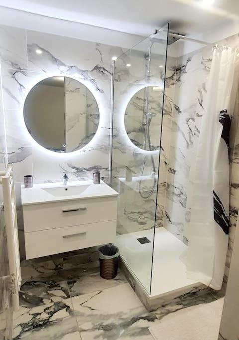 La Bonne Etoile Marseille ! Hebergement Romantique ! Jacuzzi Et Piscine Dış mekan fotoğraf